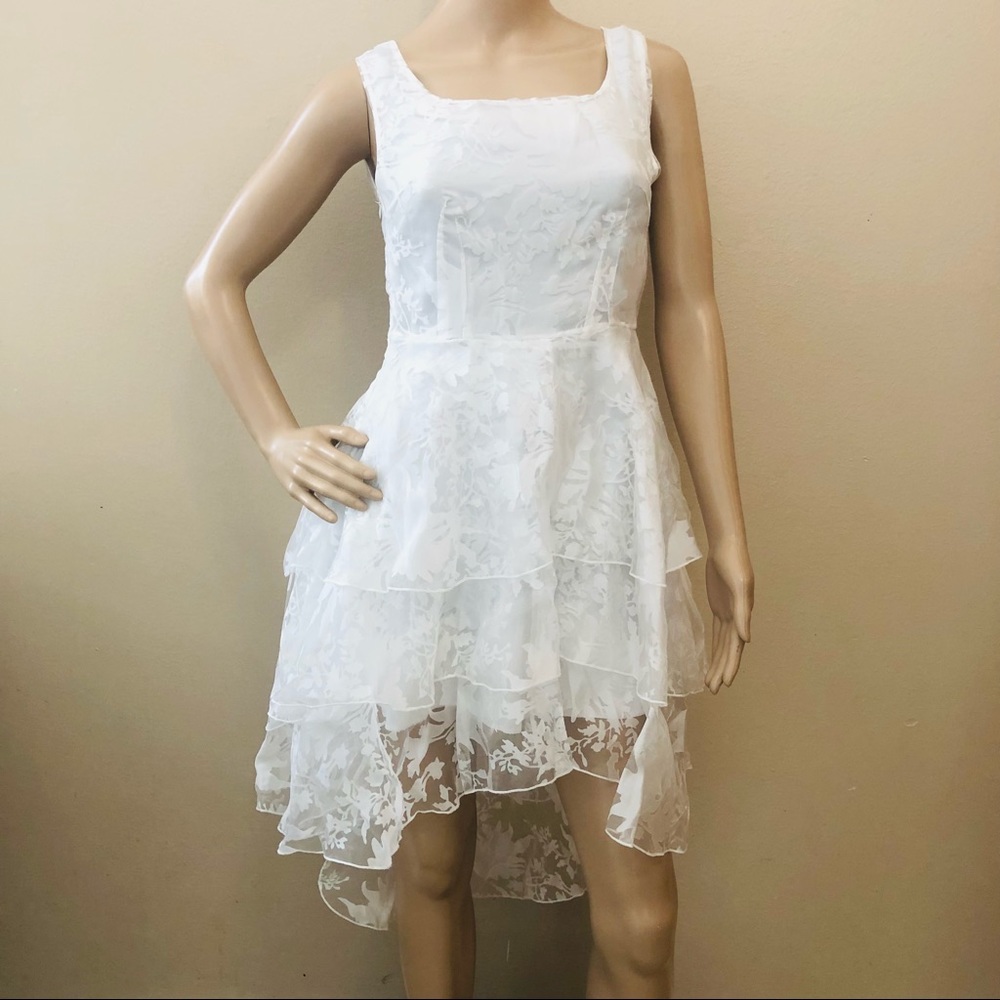 Yi Yi Jia White Lace Asymmetrical High-Low Dress - Size S